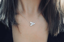 Load image into Gallery viewer, Dream Arrow pendant