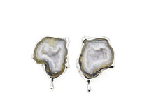 Load image into Gallery viewer, Glacier Tear earrings