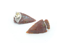 Load image into Gallery viewer, Arrow Head Red earrings