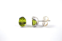 Load image into Gallery viewer, Harvest Green earrings